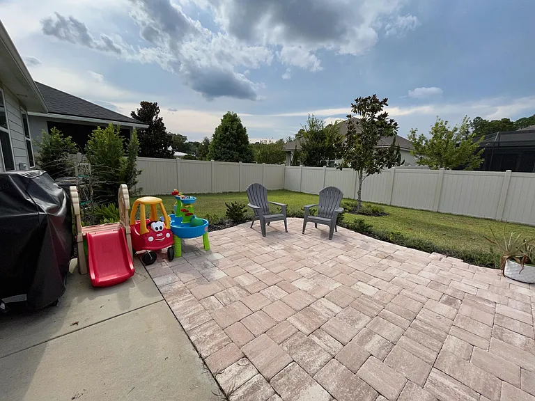 14043 Prater Ct — Photo 2