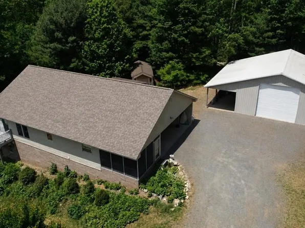 5461 Joy Ranch Rd, Woodlawn, VA 24381