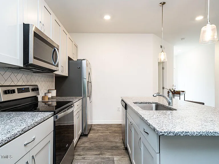 127 Boykin Ave — Photo 6