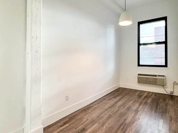 44 Berry Street image 8 of 11