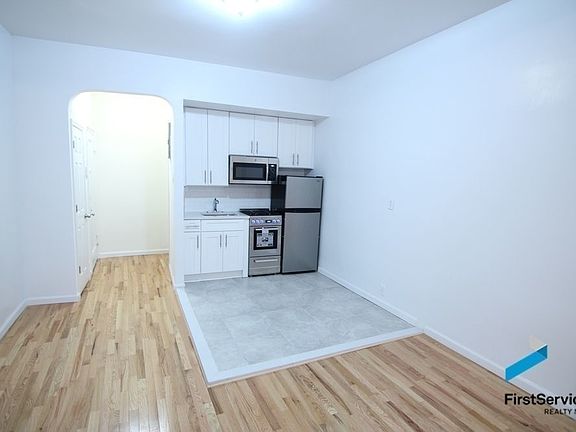 2nd image of 231 E 81st St APT 4D