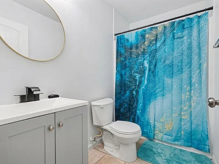 2181 Agora Cir SE — Photo 12