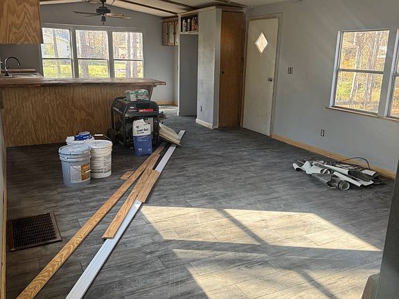 2nd image of 233 Bull Run