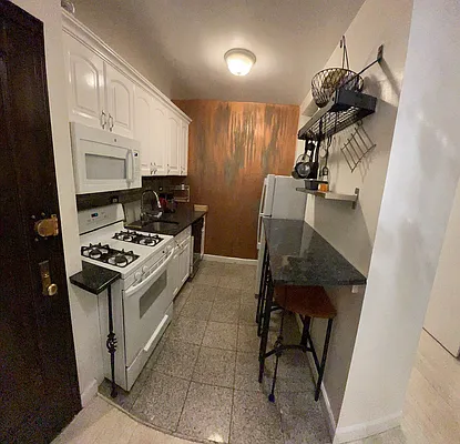 Rented by State Realty LLC | media 2