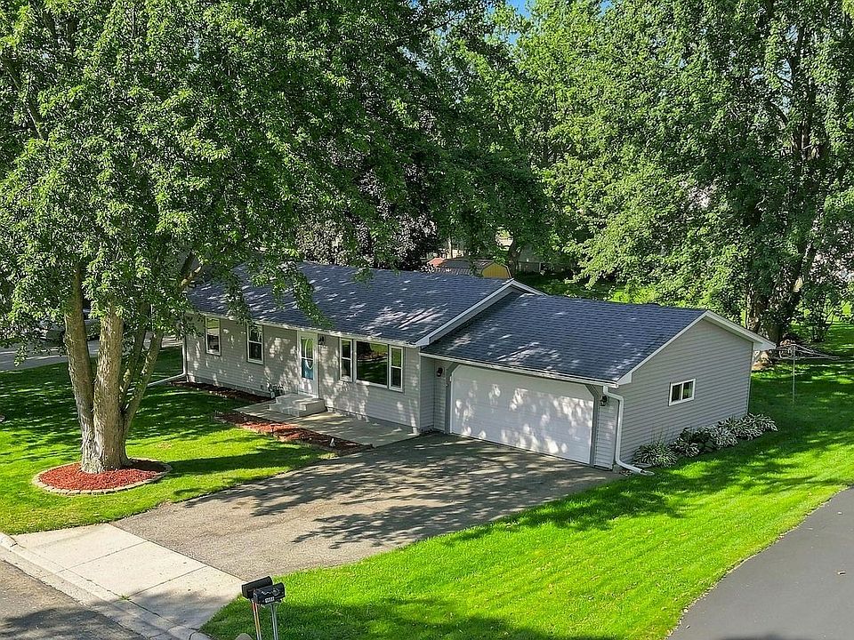 1st image of 1836 Hemlock Ave