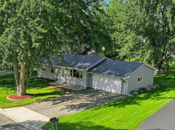 1836 Hemlock Ave, Owatonna, MN 55060