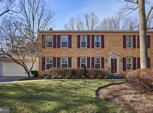 2072 Bingham Ct, Reston, VA 20191