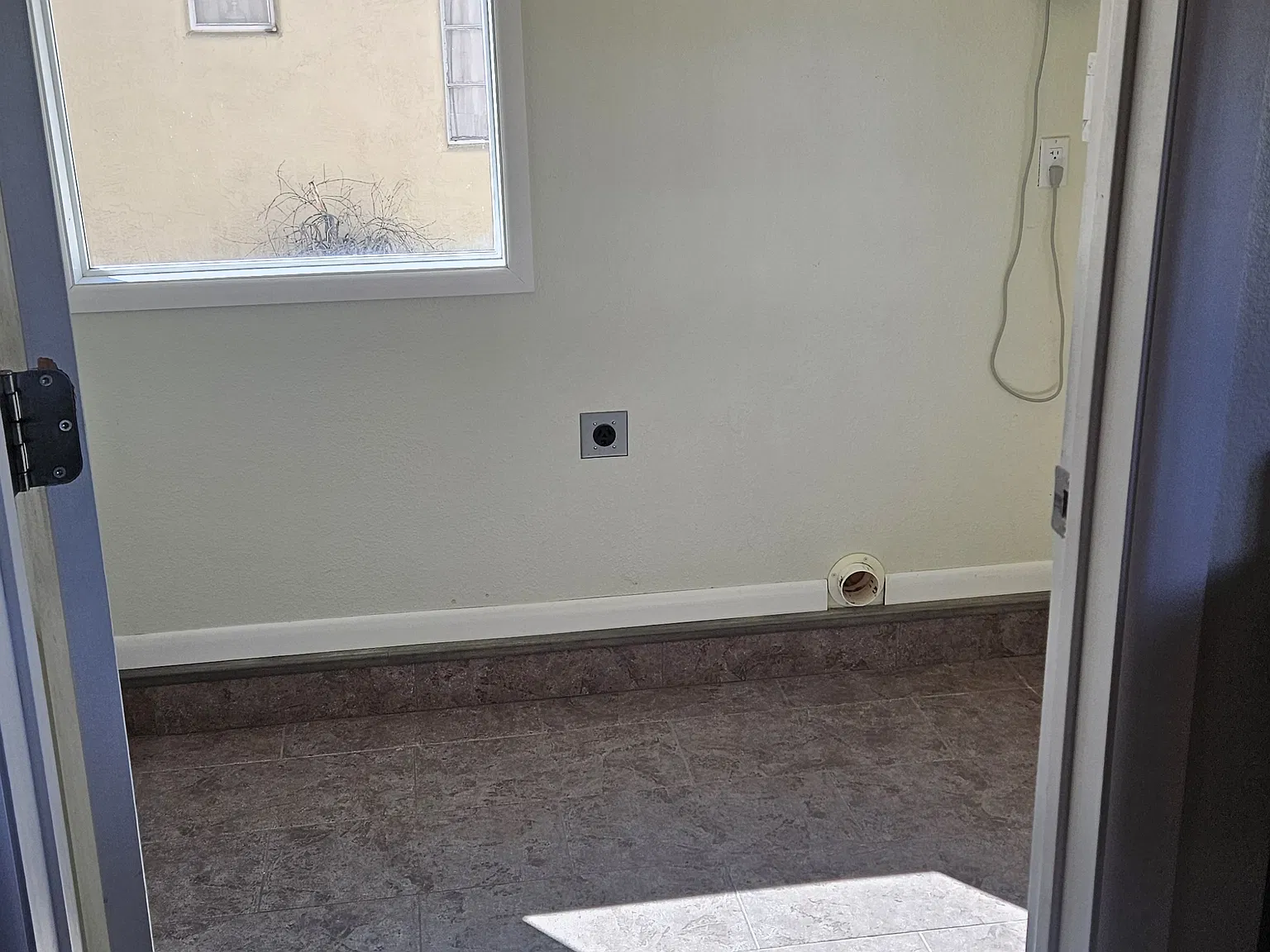 2 bed, 950 sqft, $1,500 — Photo 4