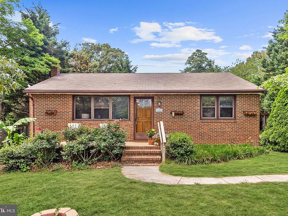 1st image of 1096 Skyway Dr