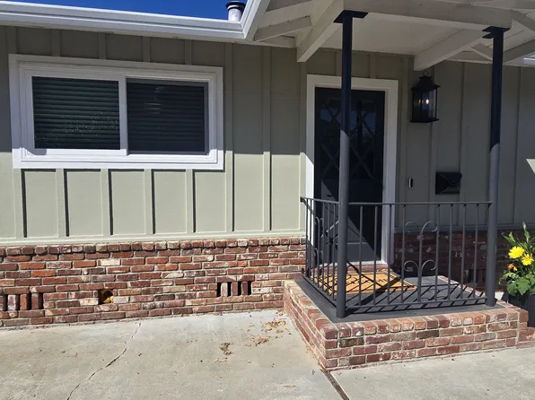 1532 Gordon St, Redwood City, CA 94061