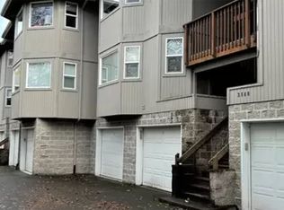 3840 Buccaneer Ln APT B, North Bend, OR 97459