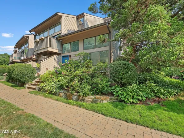 1465 E Putnam Ave APT 106, Greenwich, CT 06870