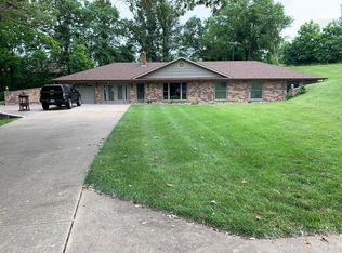 17915 Scenic Dr, Boonville, MO 65233