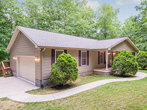 3rd image of 2925 Deerwood Ln