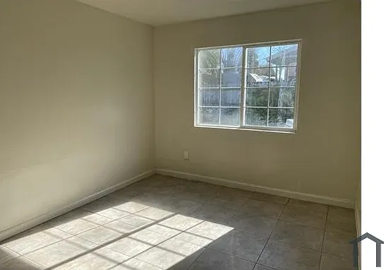 210 Barrett Ave — Photo 7