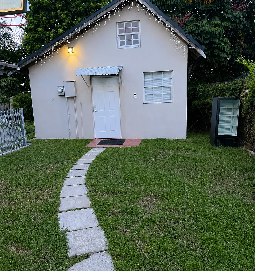 1 bed, 389 sqft, $1,600 — Photo 1
