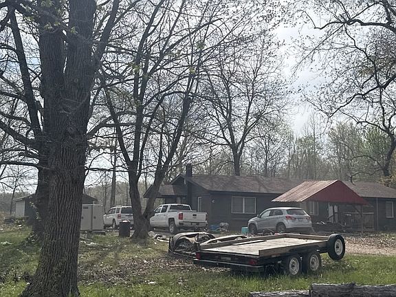 5th image of 812 County Road 565