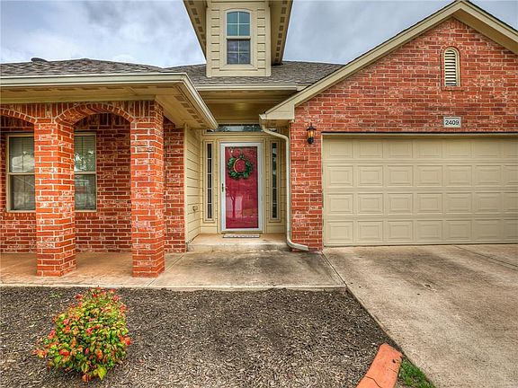2nd image of 2409 Vintage Park Ln