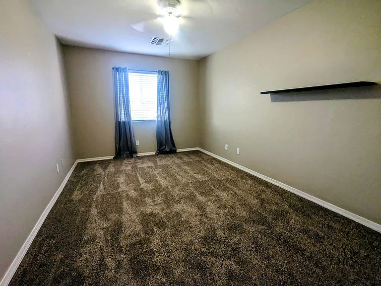 1085 W Sea Urchin St — Photo 13