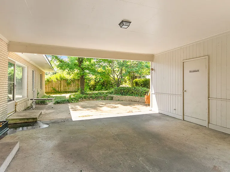 253 Cedar Crst — Photo 15