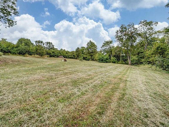 5th image of 7886 Lesourdsville West Chester Rd