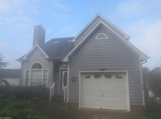 2882 Bradenton Dr, Winston Salem, NC 27103