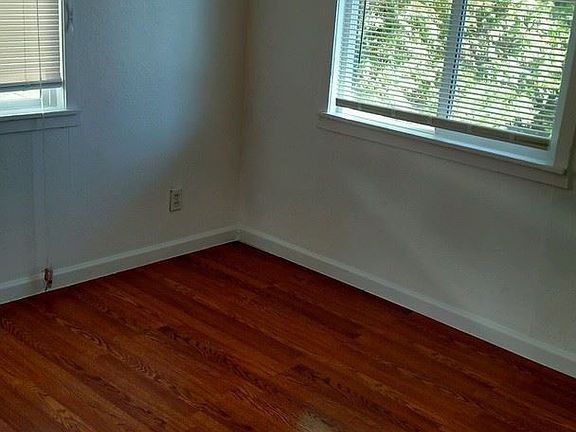5th image of 805 S 26th Ave