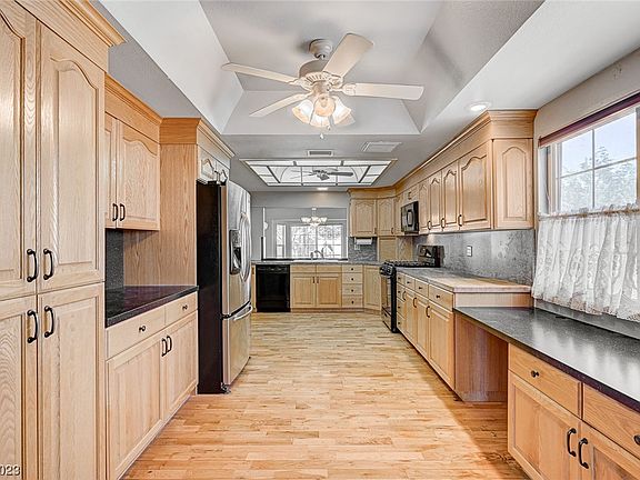 3rd image of 1531 Sherri Ln