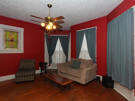 5th image of 403 S 5th St
