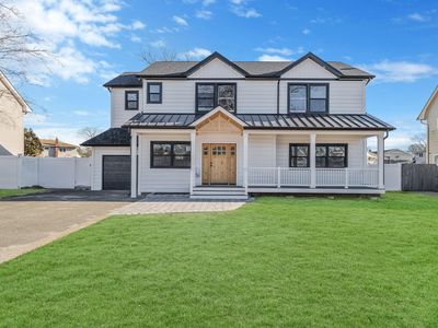 29 Gladstone Avenue, West Islip, NY, 11795