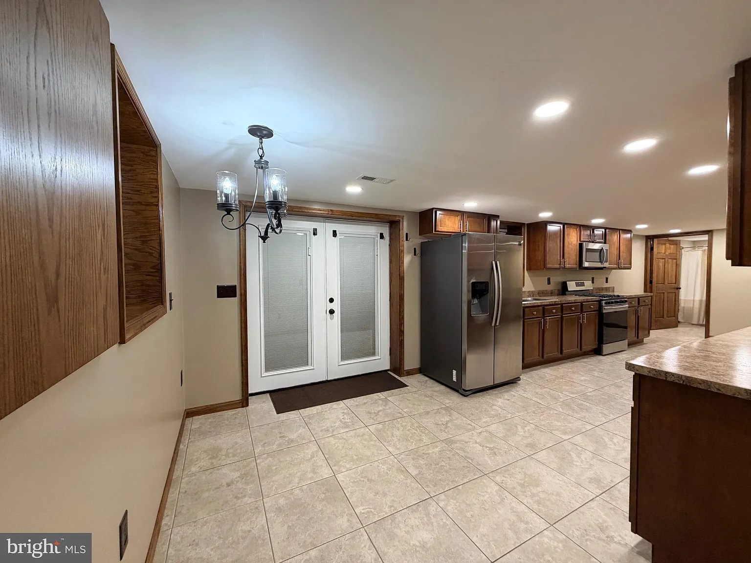 1 bed, 1.0 bath, 980 sqft, $1,595 — Photo 2