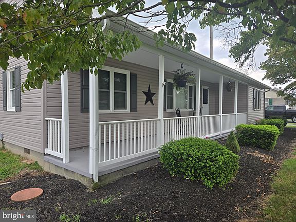 4th image of 7654 Marshall St