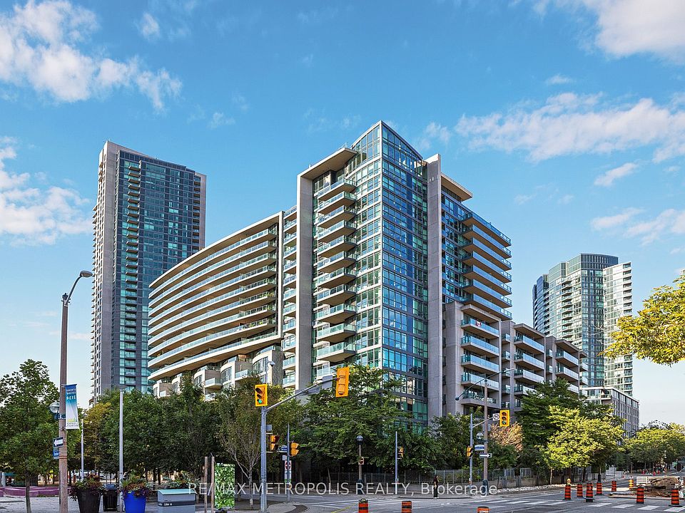 1st image of 209 Fort York Blvd Unit 678