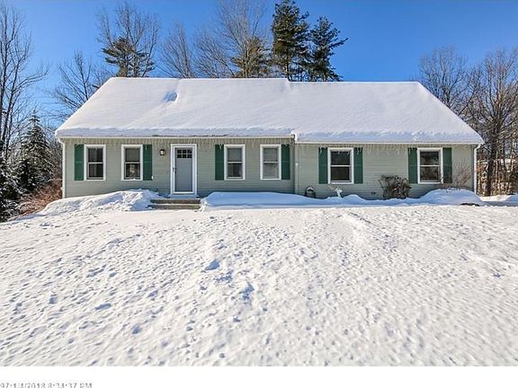 3 Bedroom/2 bath cape. Desirable Neighborhood.