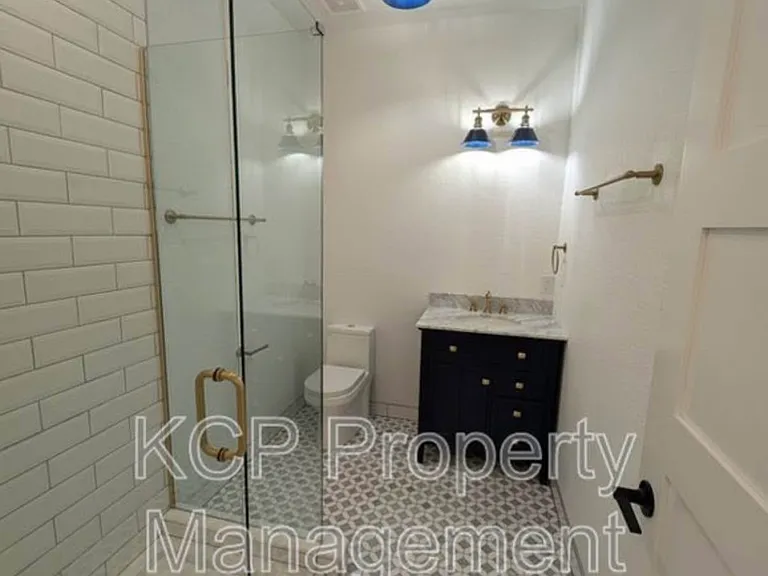 1813 N Garland Ave #2 — Photo 3