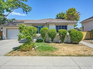 3905 Riviera Ln, Elk Grove, CA 95758