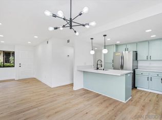 345 N Melrose Dr UNIT C, Vista, CA 92083