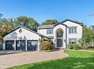 3090 Warbler Pl, Highland Park, IL 60035