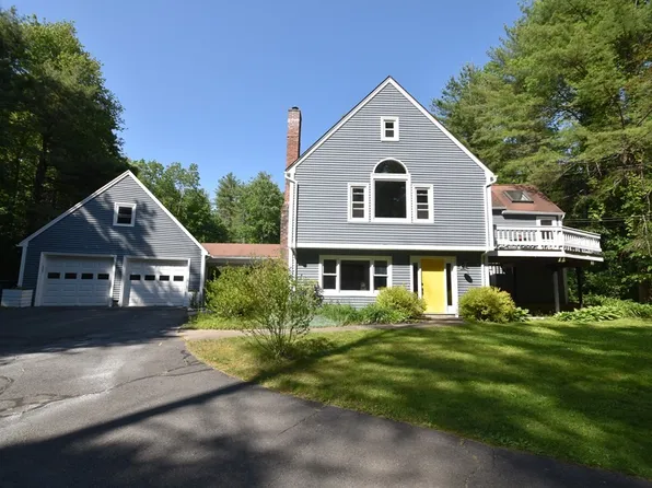 152 Old Bay Rd, Belchertown, MA 01007