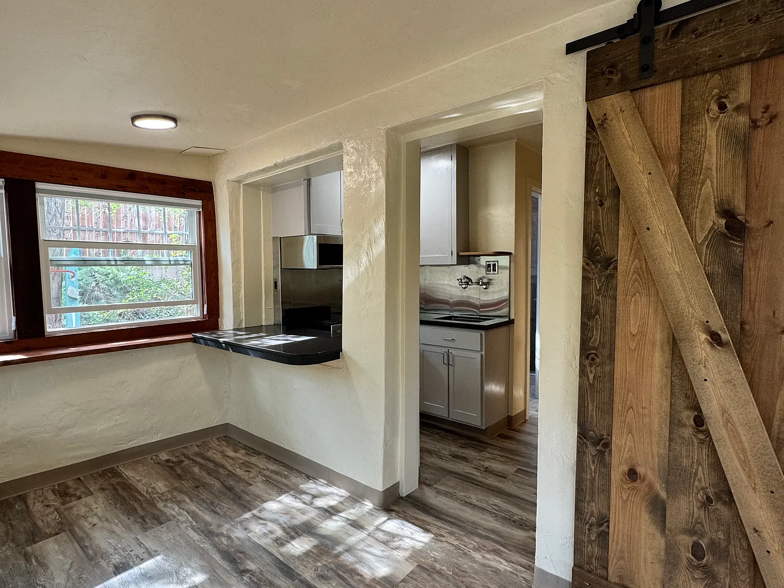 Studio, 400 sqft, $1,700 — Photo 4