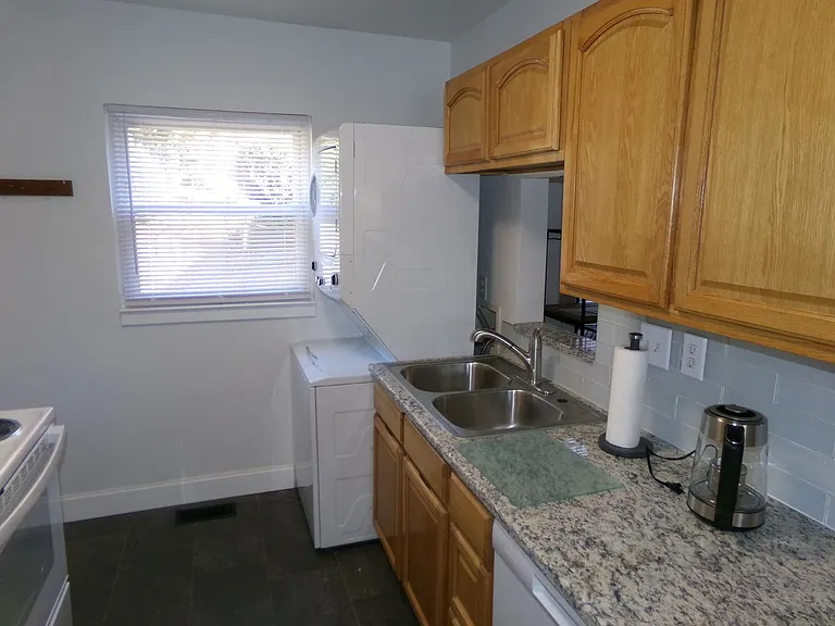 2507B Miller Park Cir — Photo 8