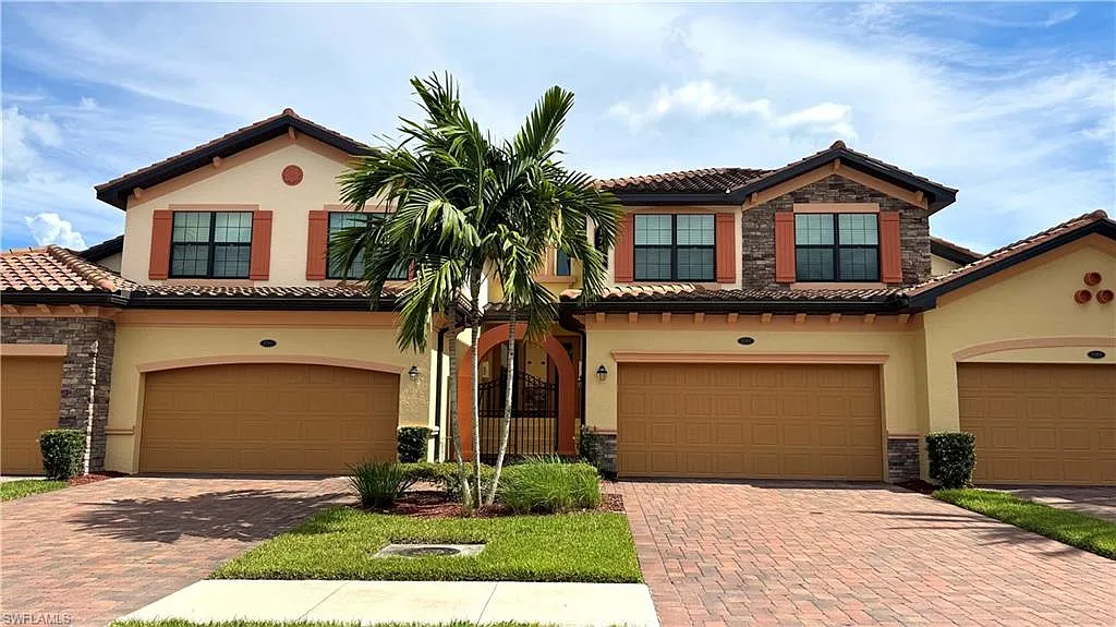 3 bed, 2.0 bath, 2138 sqft, $7,000 — Photo 1