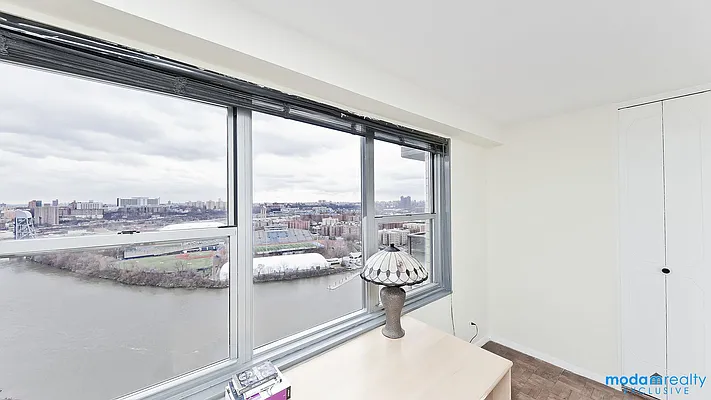 Sold by Moda Realty | media 46