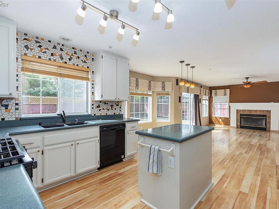 1st image of 5463 Wildflower Dr