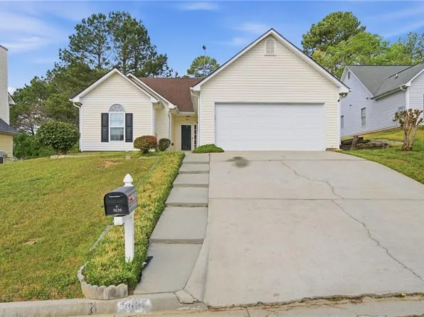 5639 Isleworth Ct, College Park, GA 30349