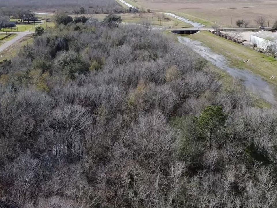 2nd image of County Road 143 County Rd #93