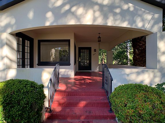 2nd image of 2217 Easton Dr