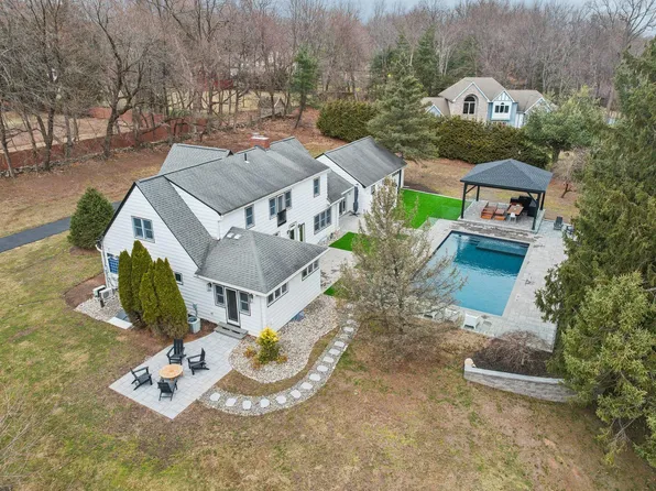 290 E Townline Road, West Nyack, NY 10994