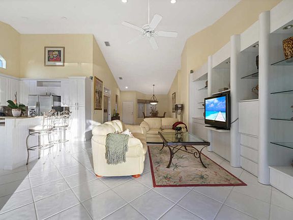 4th image of 8988 Shoal Creek Ln