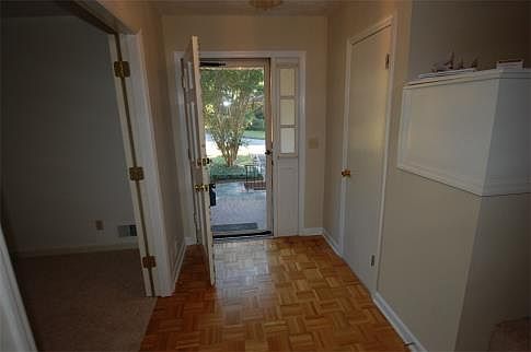 2nd image of 817 Greenwood Dr